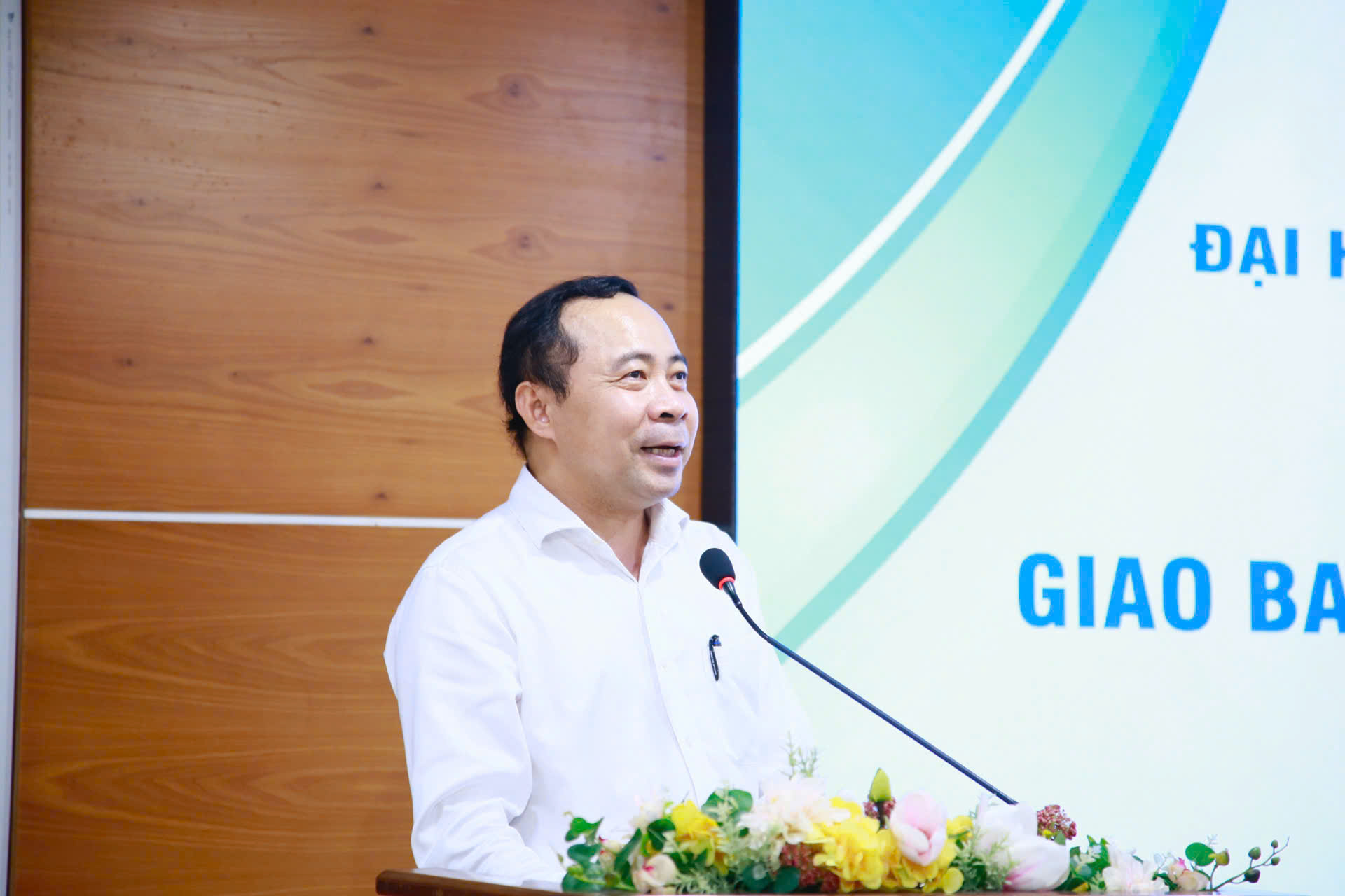 PGS.TS Vũ Hải Quân đánh giá cao vai trò và những đóng góp của Ban Thanh tra  - Pháp chế và Phòng Thanh tra - Pháp chế tại đơn vị trong thời gian vừa qua. 