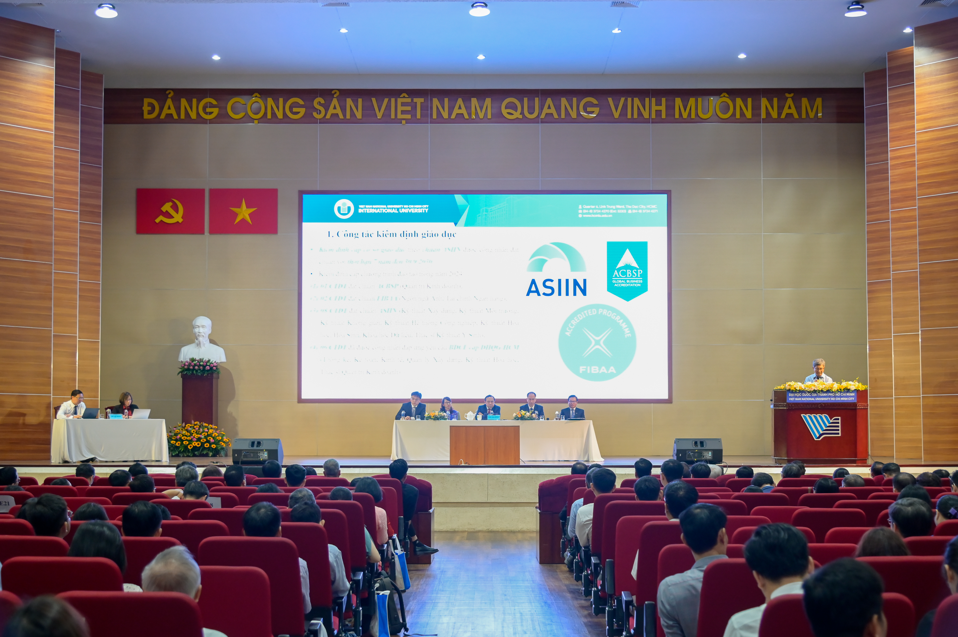 ĐHQG-HCM đã tổ chức Hội nghị thường niên năm 2024 tại Hội trường Trần Chí Đáo.