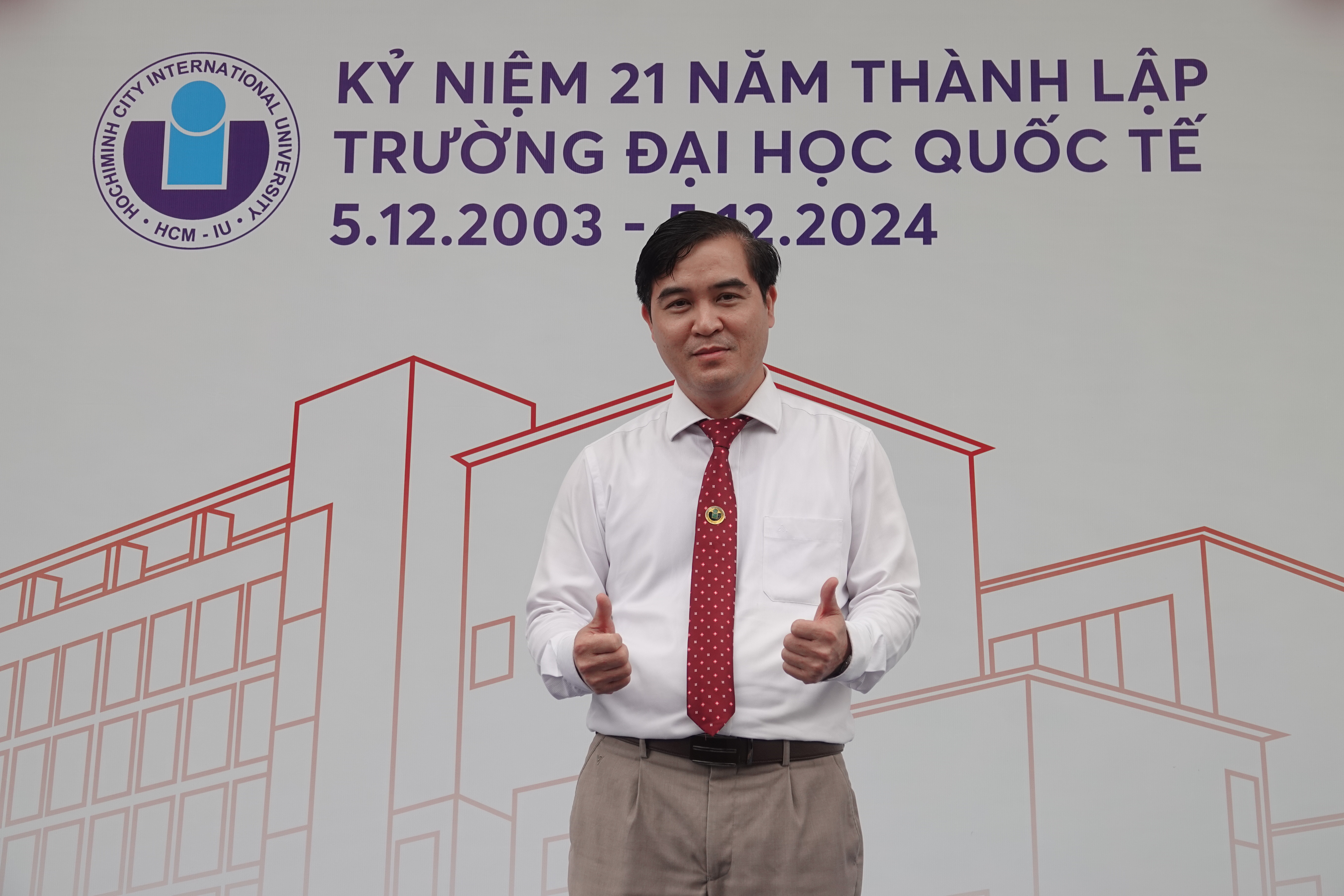 vinh dự và tự hào khi được là một phần của ĐHQG – nơi hội tụ những con người tận tâm, tài năng và tràn đầy nhiệt huyết.