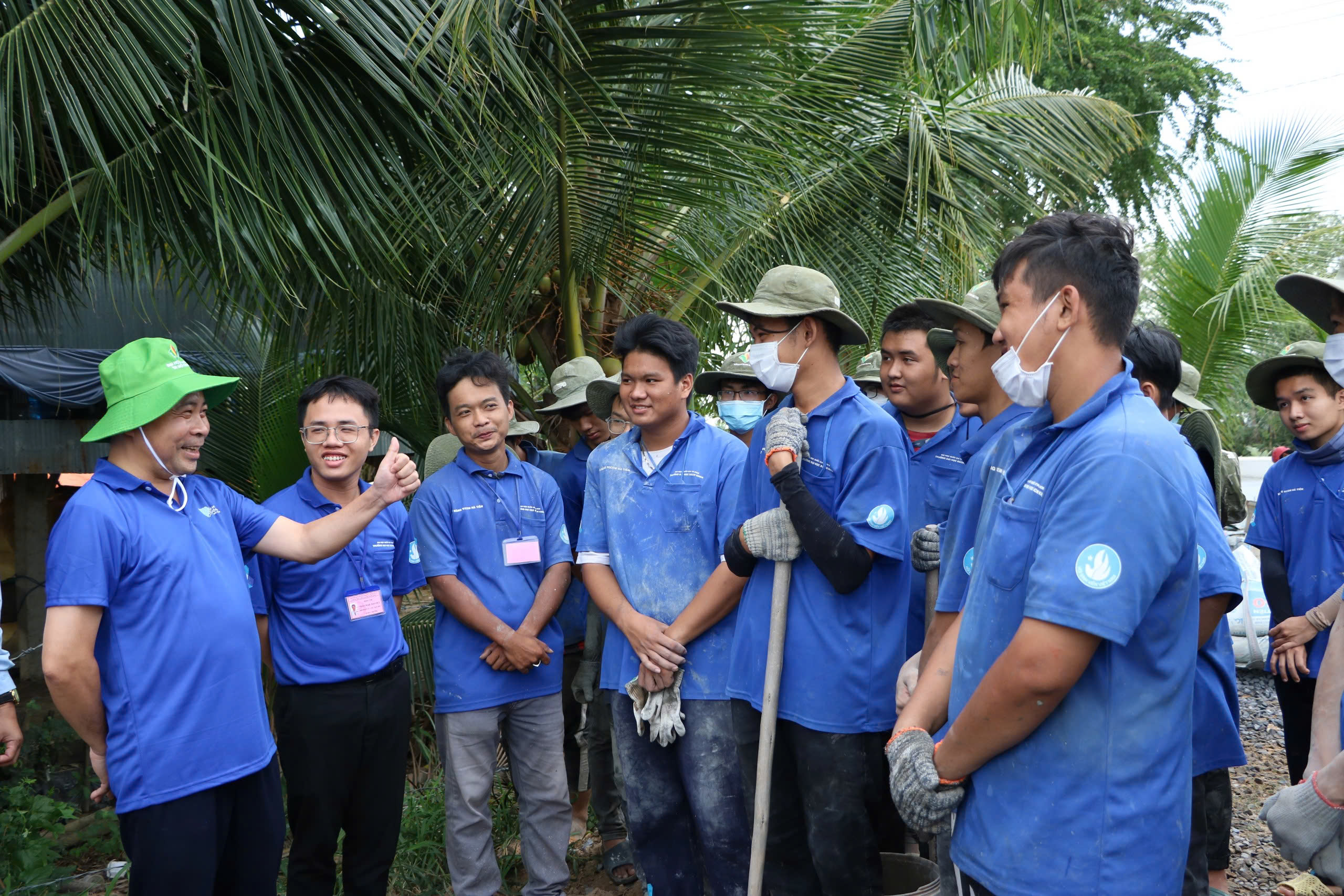 Sinh viên ĐHQG-HCM tiên phong trong các hoạt động vì cộng đồng.