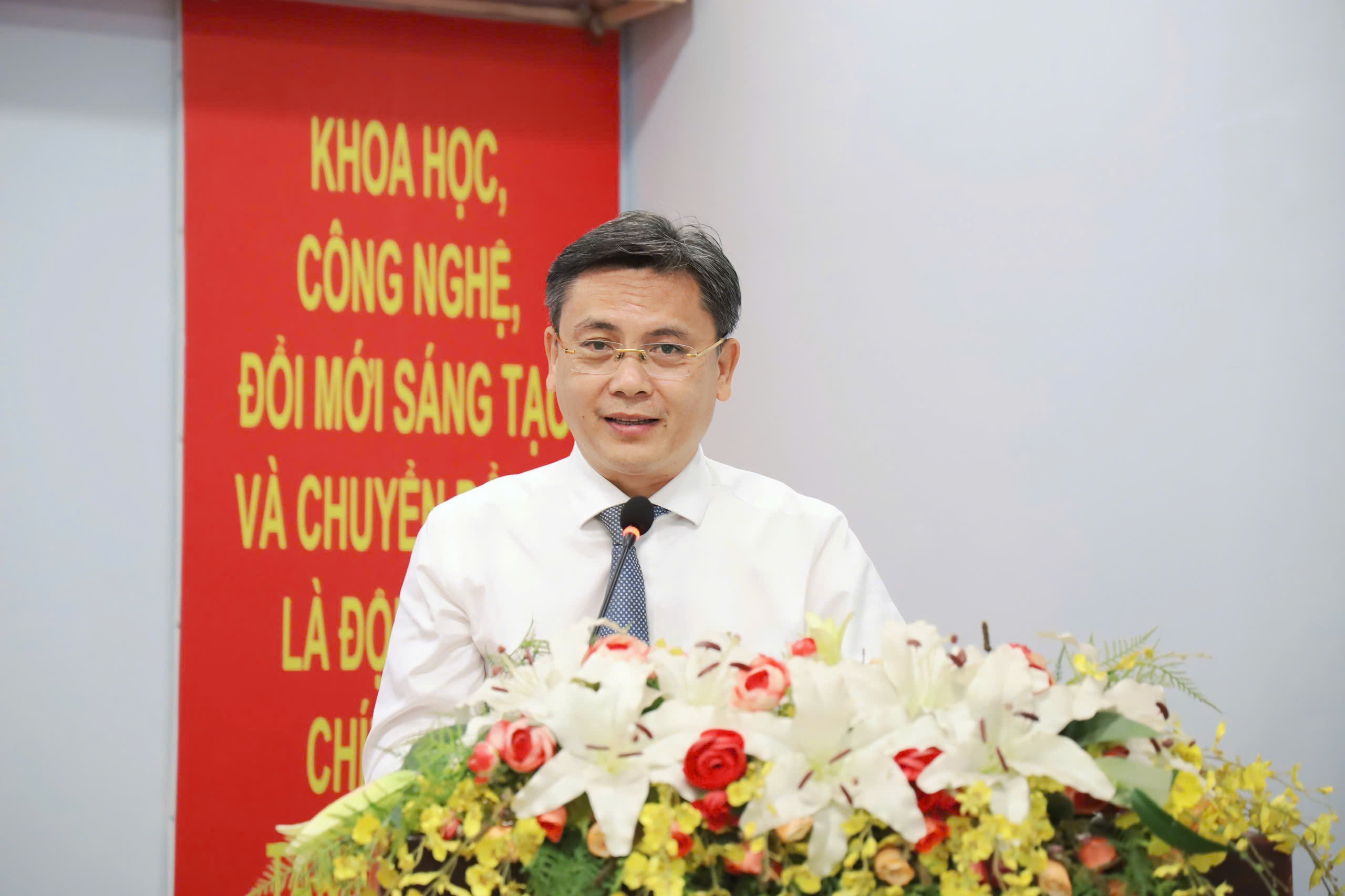 Việc Trung tâm INOMAR được công nhận và phê duyệt nguồn lực để tham gia Đề án xây dựng cơ chế thúc đẩy để hình thành và phát triển trung tâm nghiên cứu đạt chuẩn quốc tế của TP.HCM không chỉ là sự ghi nhận cho năng lực nghiên cứu mà còn là bước khẳng định vị thế của ĐHQG-HCM trong việc hiện thực hóa các đột phá chiến lược về khoa học - công nghệ, đổi mới sáng tạo và chuyển đổi số quốc gia trên tinh thần Nghị quyết 57-NQ/TW