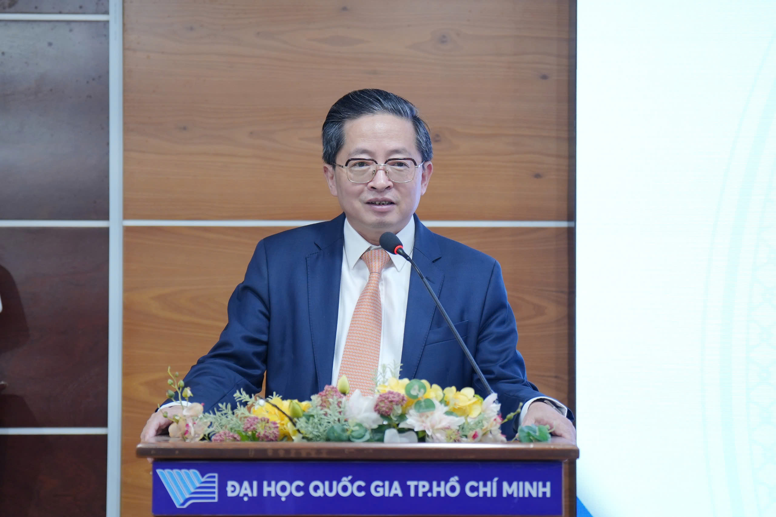 CT Group cam kết phối hợp chặt chẽ với ĐHQG-HCM trong nghiên cứu, phát triển và hoàn thiện sản phẩm, hướng đến xây dựng năng lực công nghệ lõi cho Việt Nam.