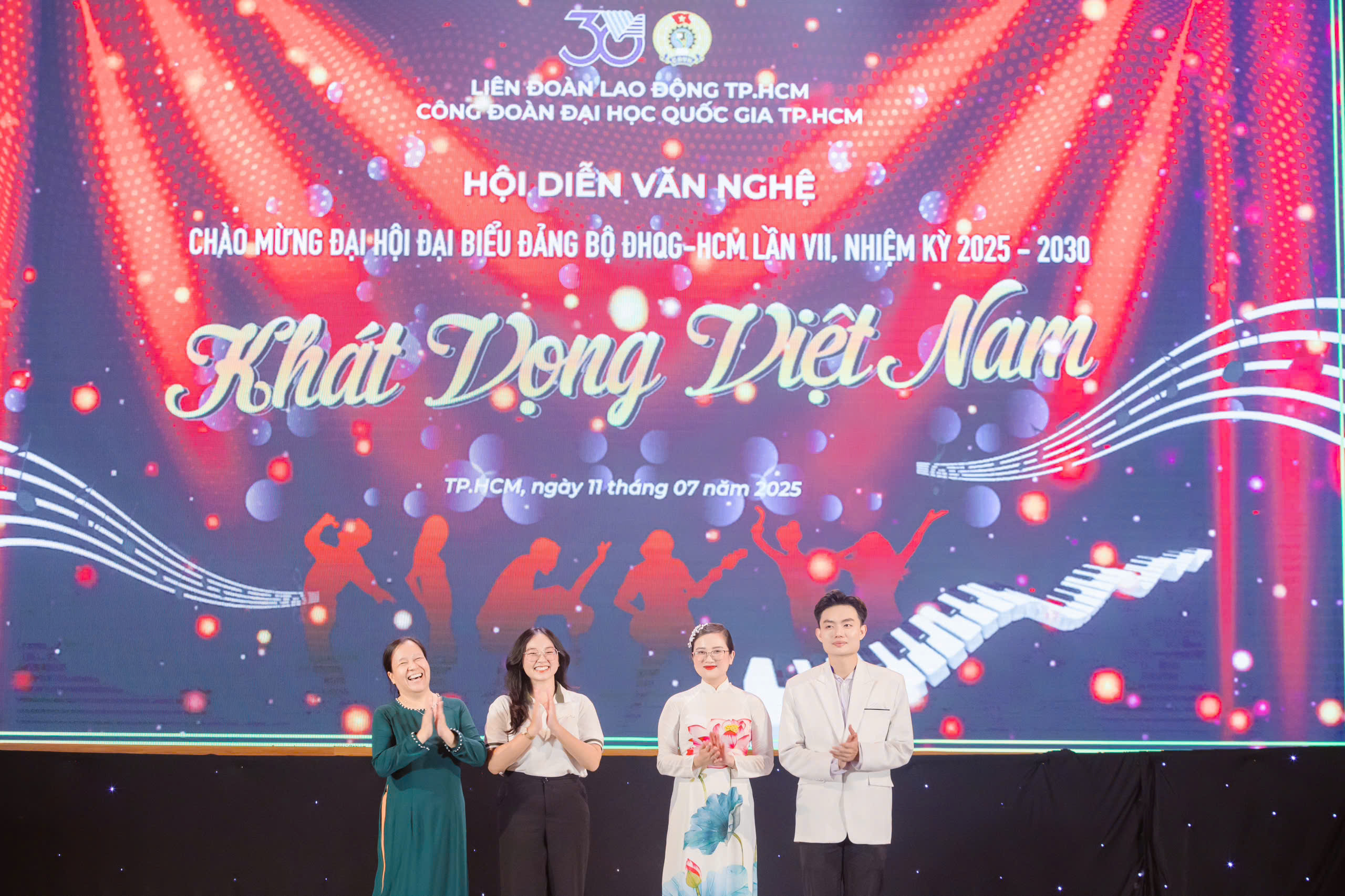 Giải Nhì được trao cho Công đoàn Cơ quan ĐHQG-HCM và Công đoàn Trường Đại học Bách khoa.