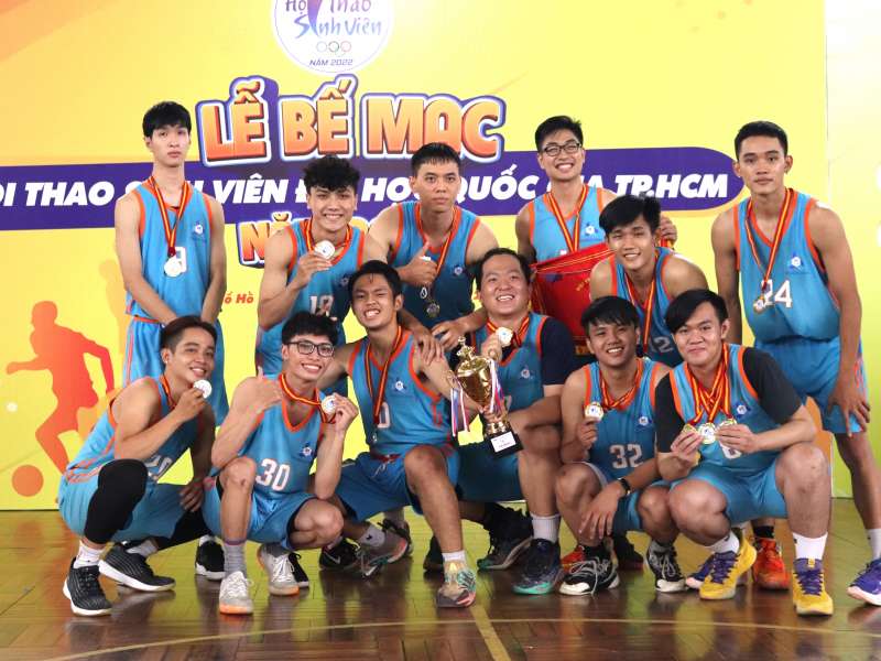 Đội tuyển bóng rổ nam của Trường ĐH Bách Khoa 6 lần liên tiếp đoạt ngôi vô địch 
